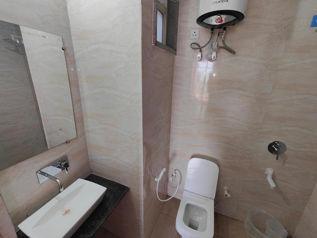 نيودلهي Hotel D"Capitol Plaza Igi Airport المظهر الخارجي الصورة